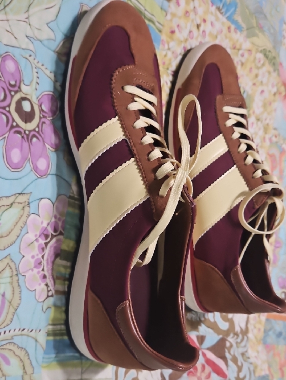 Madden Girl Maroon,‎ Cream & Brown Retro Lace-Up Sneakers - Picture 7 of 7